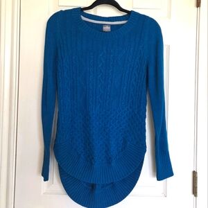 Soho Jeans Y2K Women's XS Blue Cable Knit Tailcoat Hem Sweater